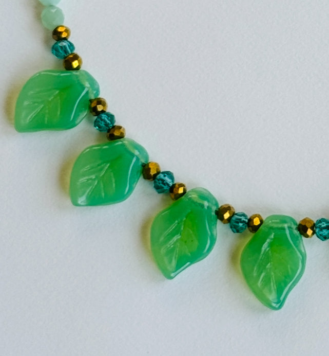 Vintage Getman Glass Leaves Detail